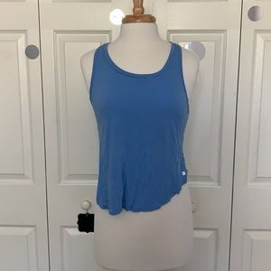 American eagle shorts and a cute tank top